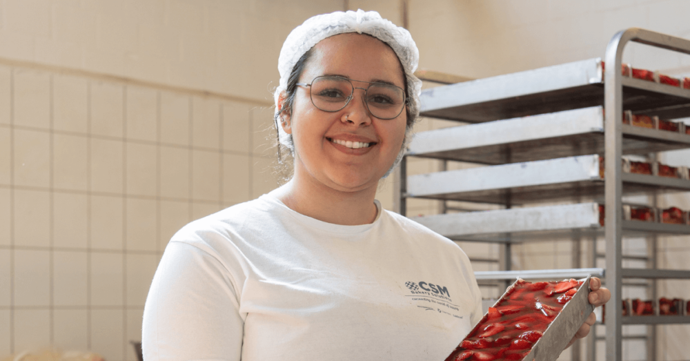 Bäckerin der Bäckerei Coors in der Filiale in Osnabrück