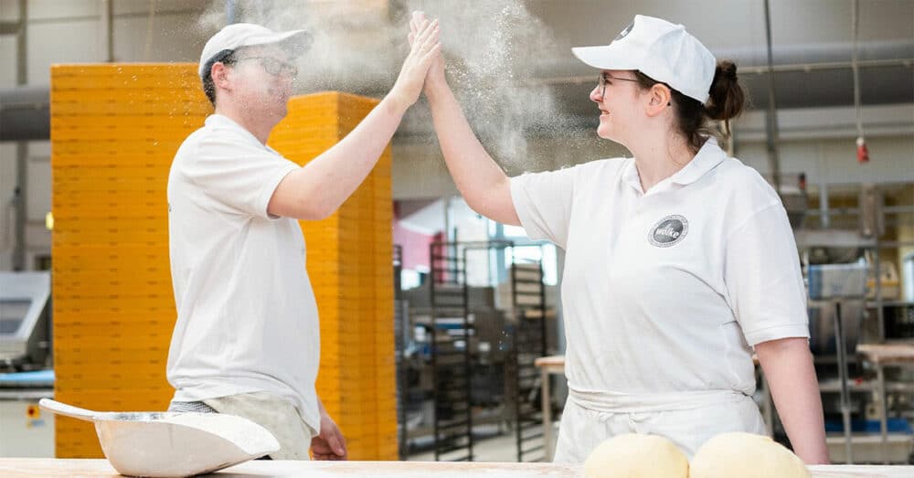 Bäcker bei der Bäckerei Wolke in Dinklage