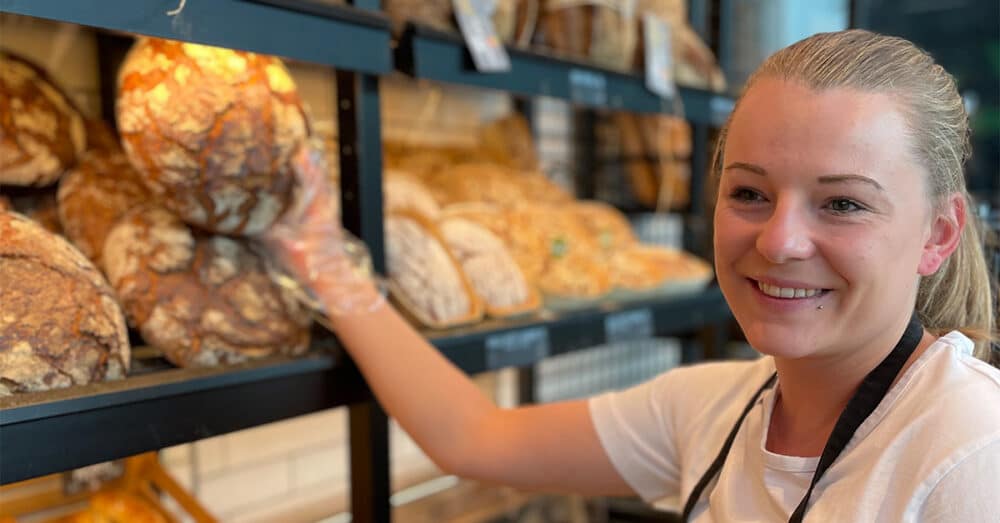 Verkäuferin der Bäckerei Feihl im Landkreis Roth