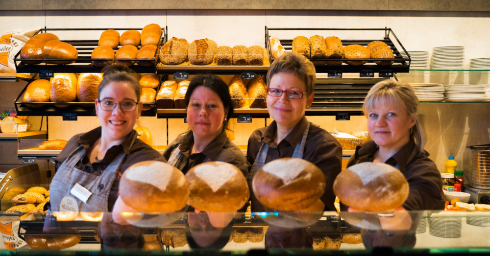 Verkäuferinnen bei der Landbäckerei Schröder in Beilrode