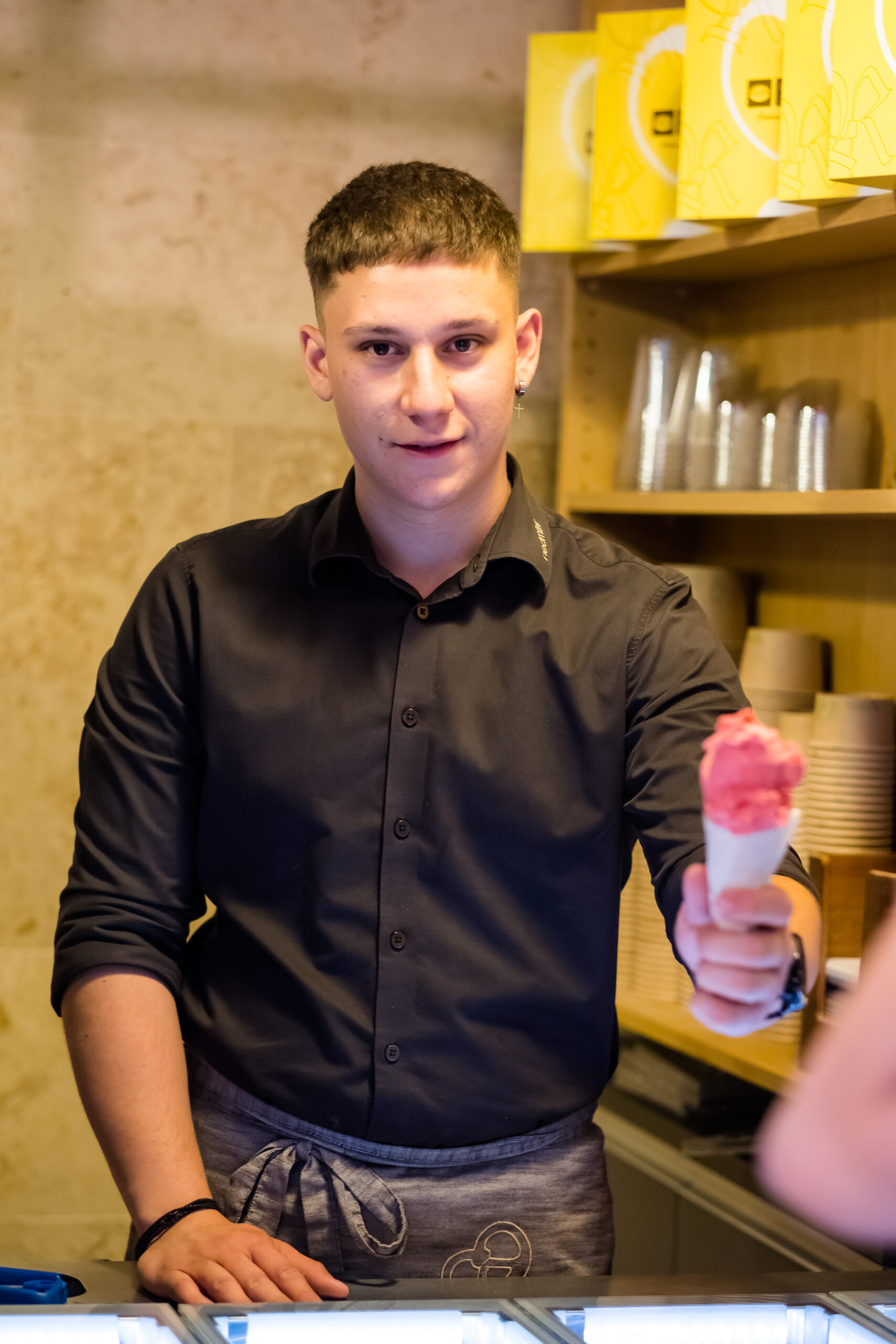 Verkäufer bei der Bäckerei Riedmaier