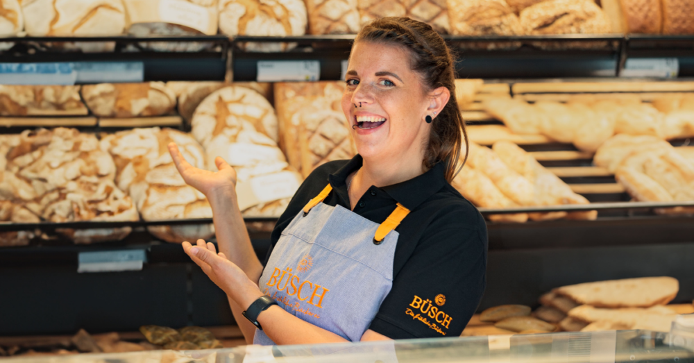 Verkäuferin bei der Bäckerei Büsch in Kamp-Lintfort