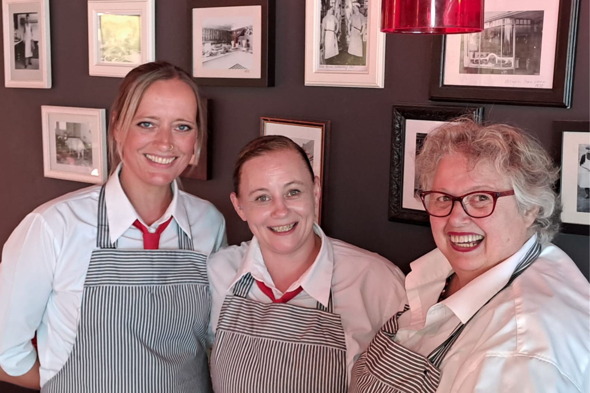 Verkäuferinnen bei Werner's Metzgerei