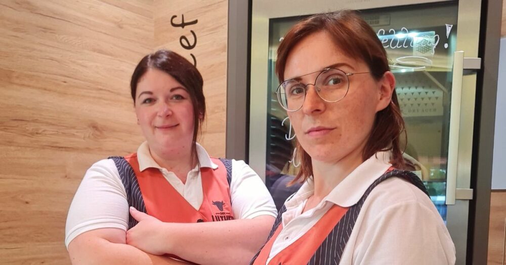 Verkäuferinnen bei der Fleischerei Luther in Neustadt bei Coburg