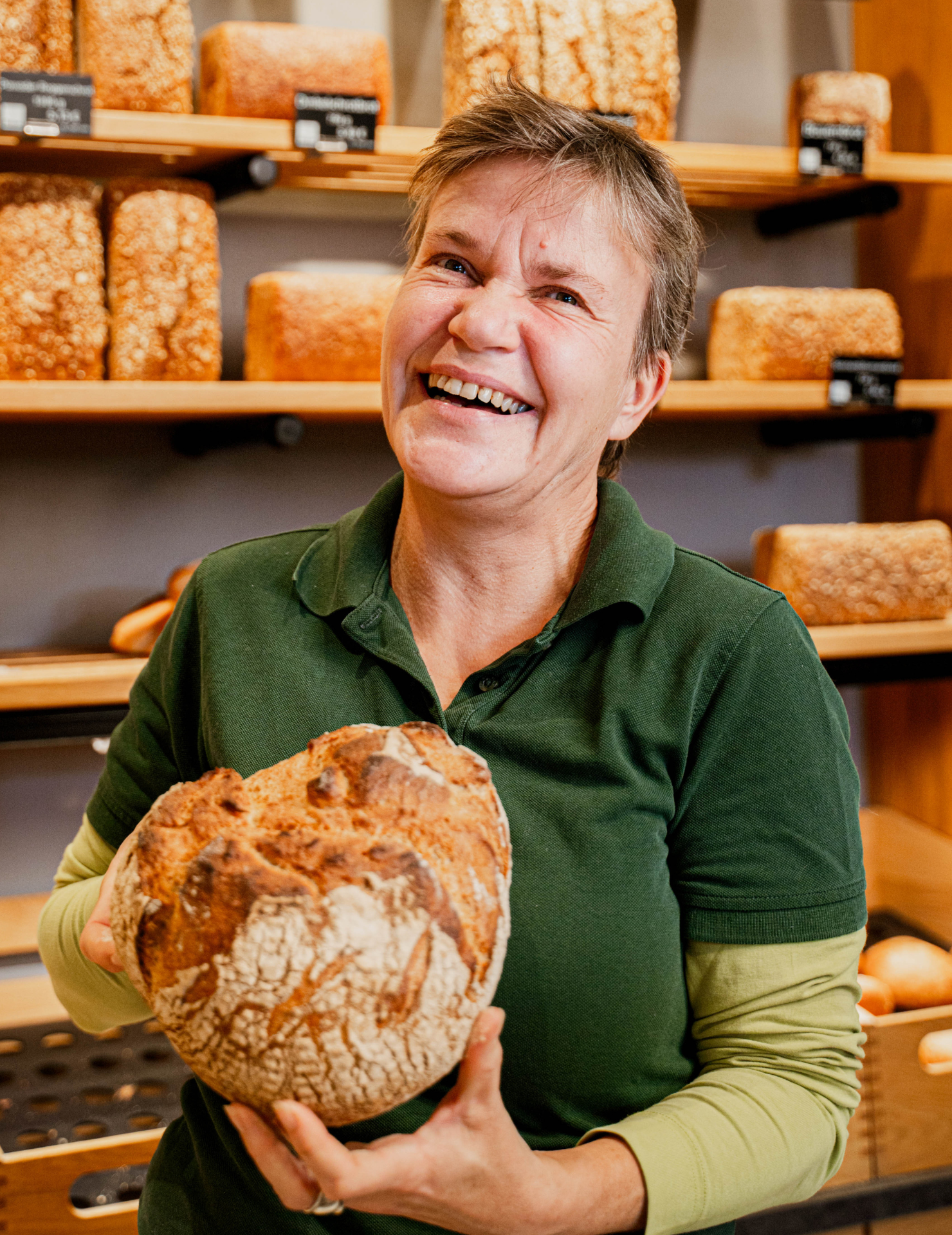 Verkäuferin bei Passader Backhaus