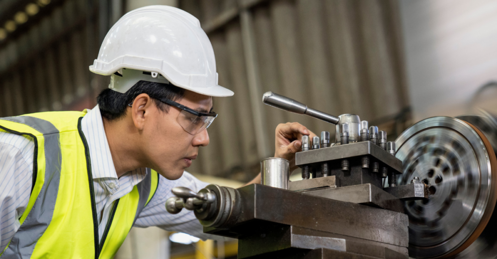 Fachkräftemangel in der Industrie: Wie Unternehmen sich richtig positionieren