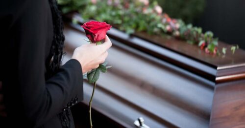 Ausbildung zur Bestattungsfachkraft – ein Beruf mit Sinn und Zukunft